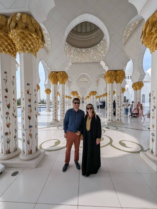 Para klientów Dubaimazing w meczecie w Abu Dhabi